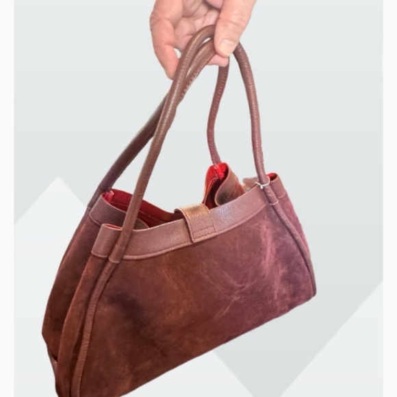 Elegant Brown Suede Handbag - Picture 2 of 7